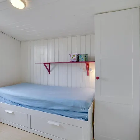 Stamena - 200m From The Sea By Interhome *