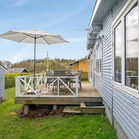 Stamena - 200m From The Sea By Interhome